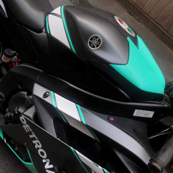 yamaha r6 pellicole per moto luxury wrap roma 00010 - Luxury Wrap